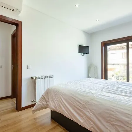 Private Modern Home, Fully Equipped 7kms To Centre Holiday home Braga