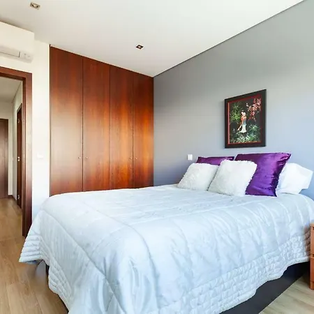 Private Modern Home, Fully Equipped 7kms To Centre Braga